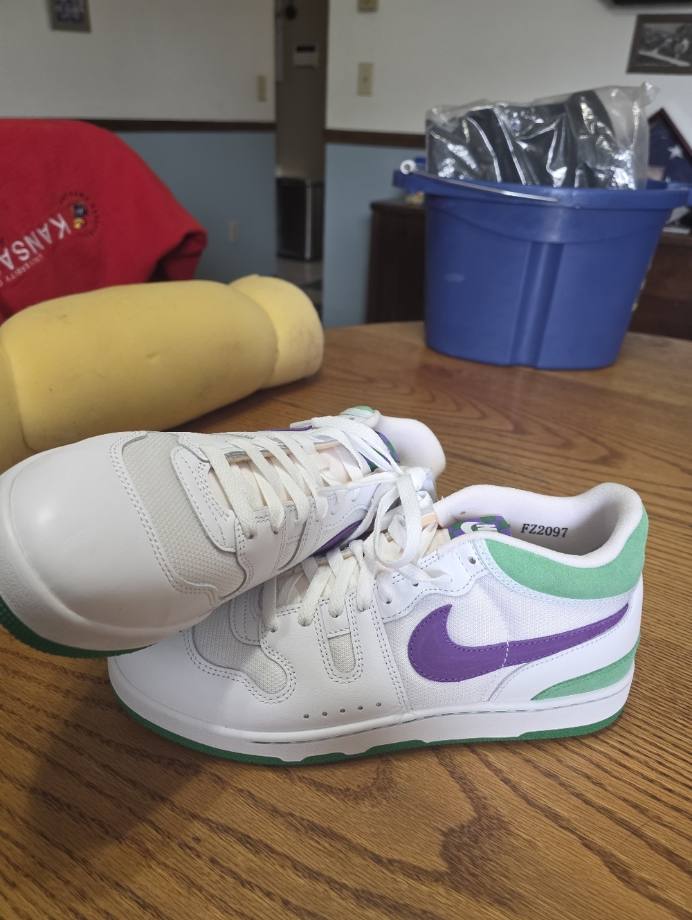Nike Mac Attack Men’s White Sneakers Size 10.5 with Green & Purple  Brand New! - Picture 8 of 11